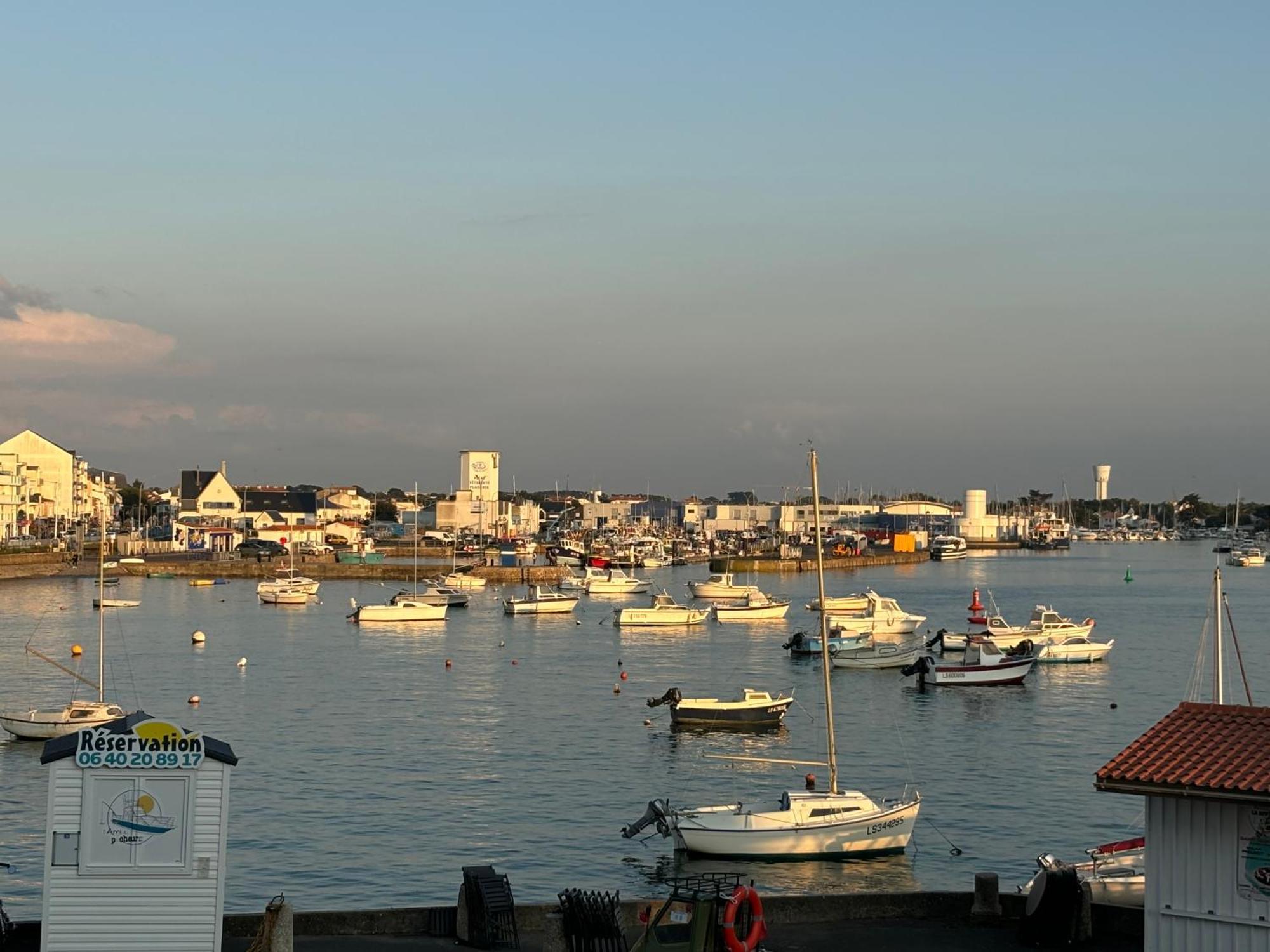 圣吉尔-克鲁瓦德维Vue Panoramique Port Et Ocean公寓 外观 照片