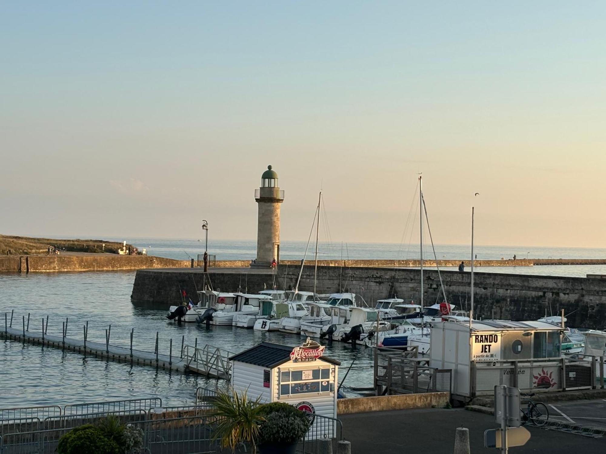 圣吉尔-克鲁瓦德维Vue Panoramique Port Et Ocean公寓 外观 照片